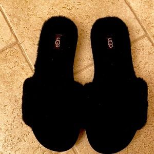 UGG black sandals. Size 6. Authentic